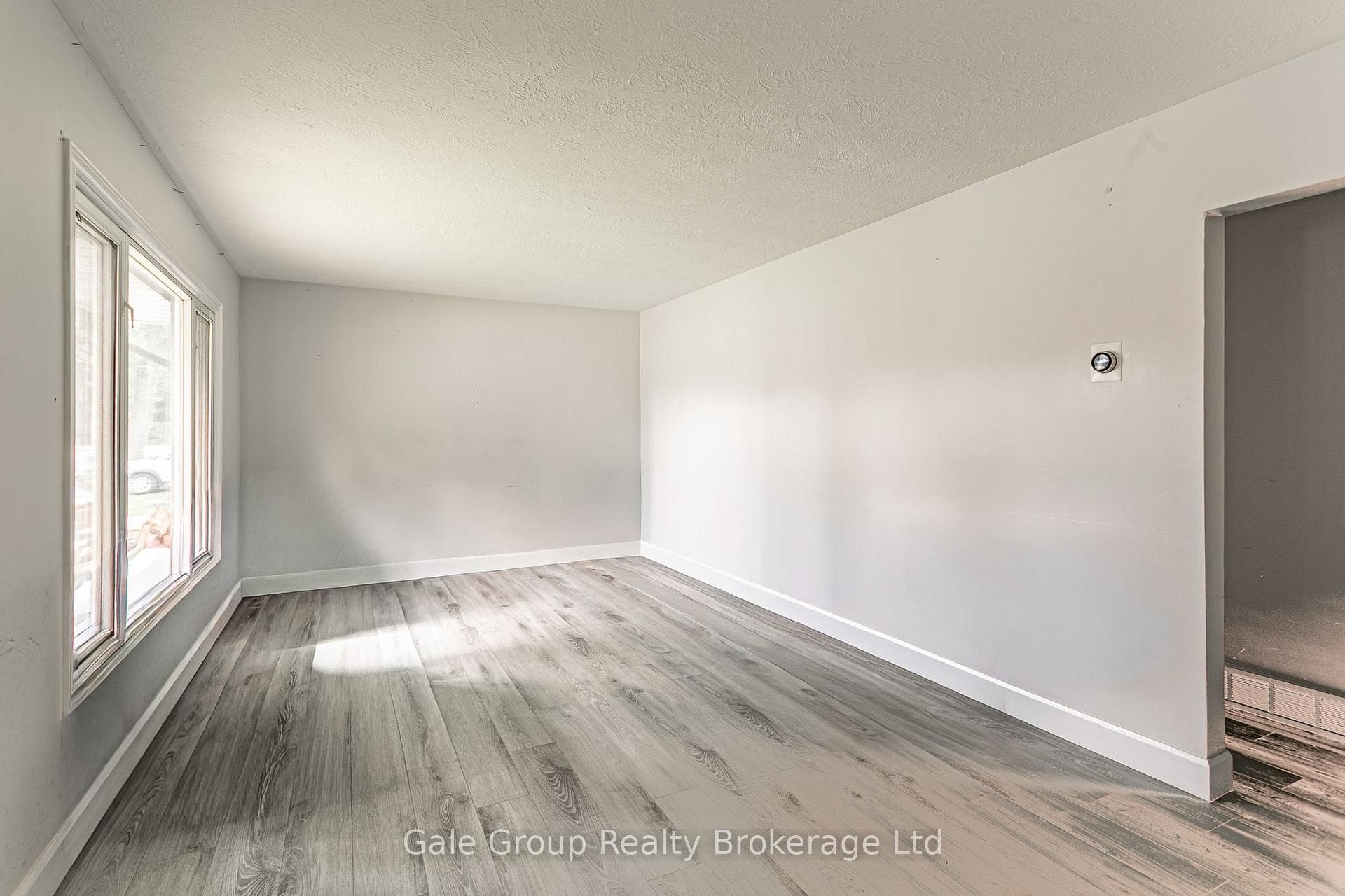 32A Glendale Drive photo 11