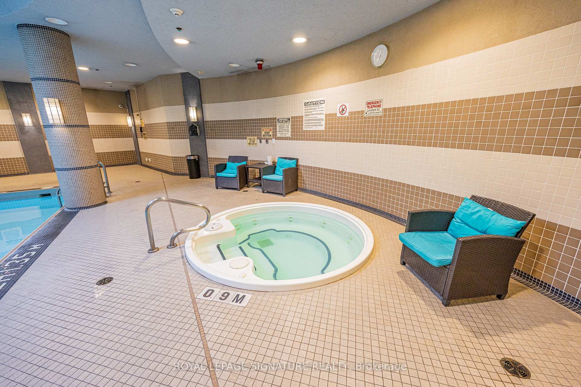 1060 Sheppard Avenue Unit 411 photo 23