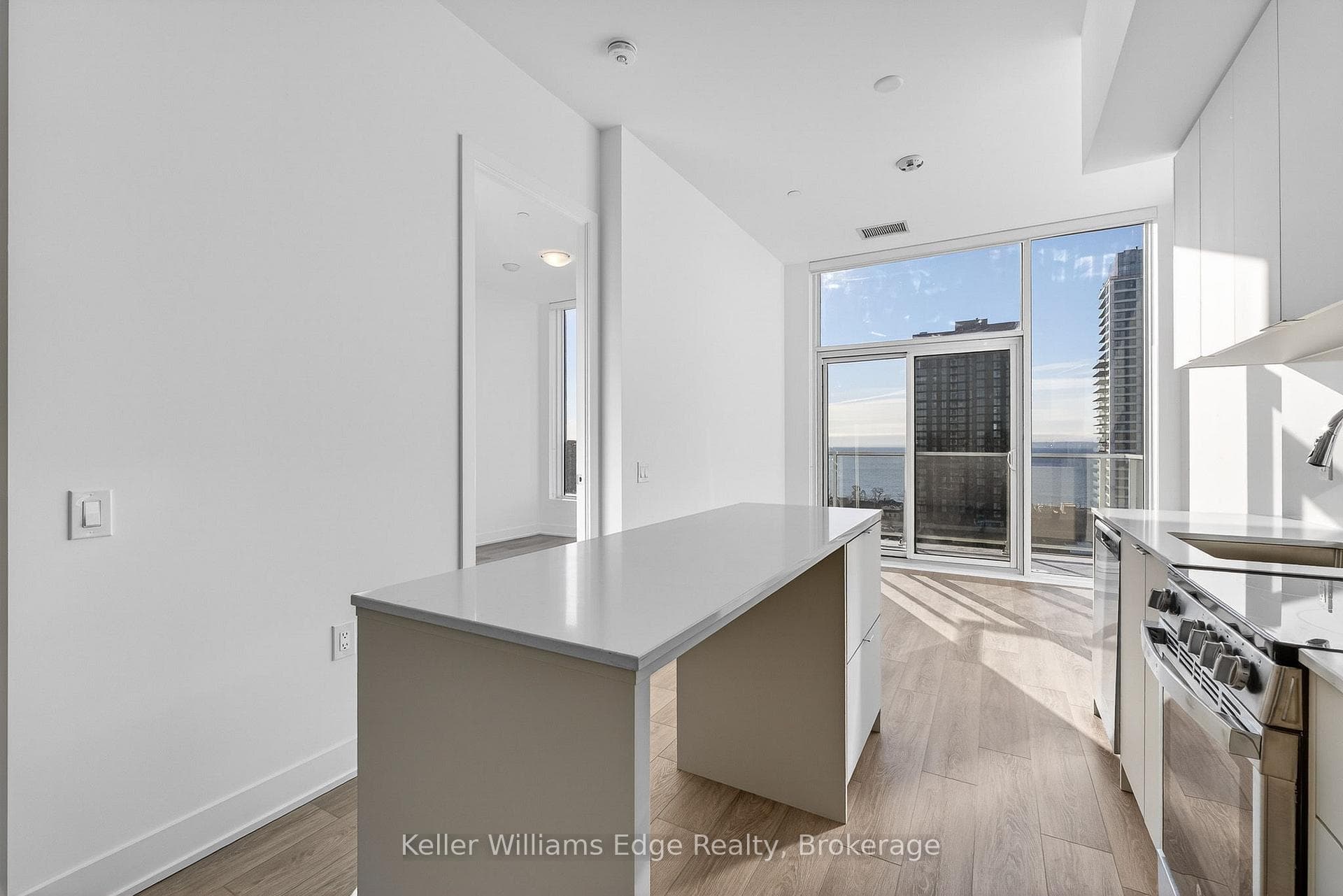 2088 James Street Unit 1307 photo 7