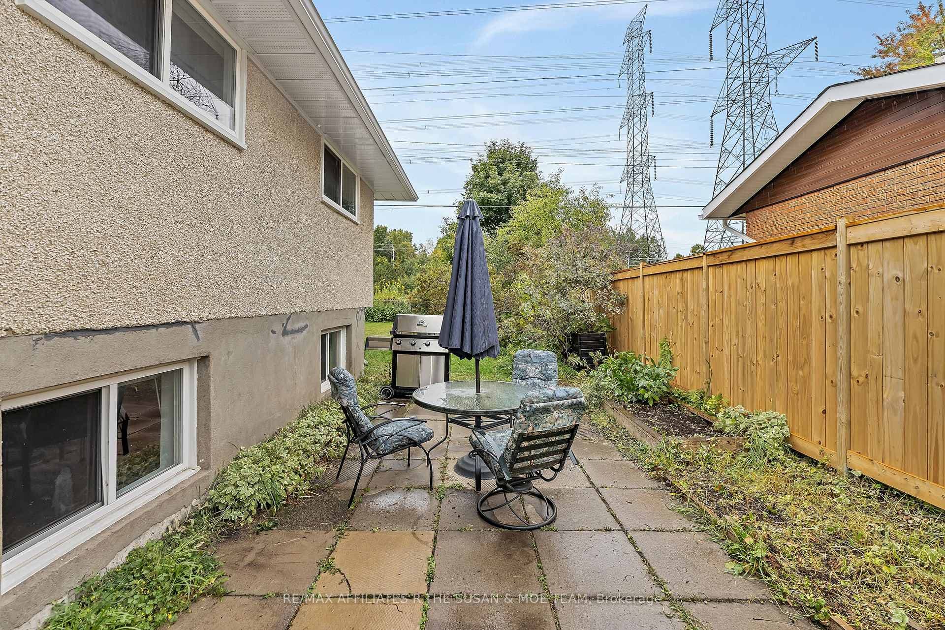 596 Dickinson Avenue photo 28