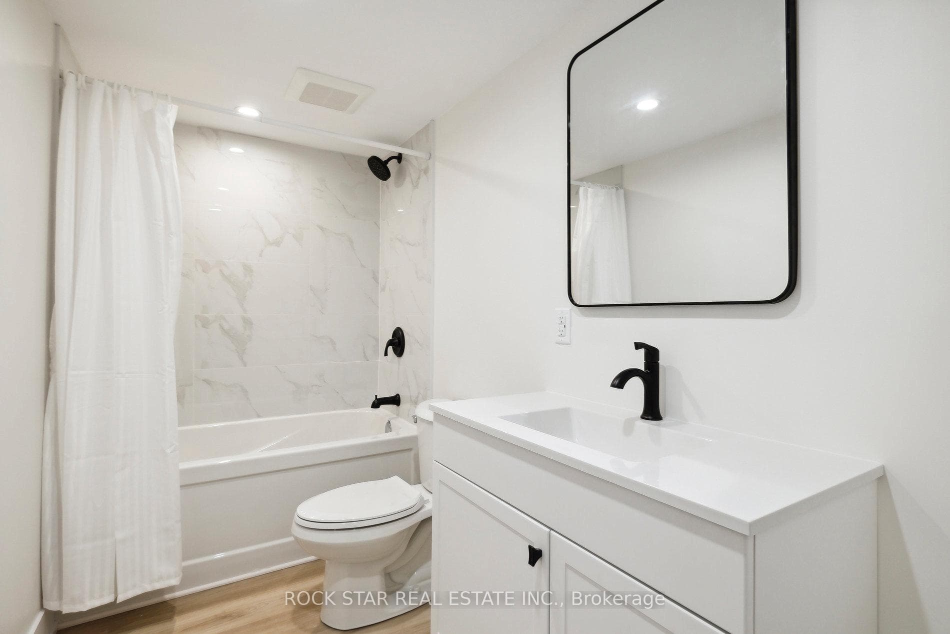87 Leaside Drive Unit Lower photo 14