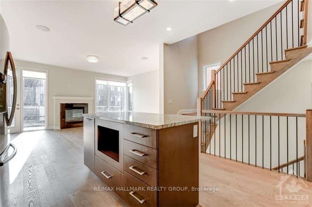 133 BOUNDSTONE Way photo 9