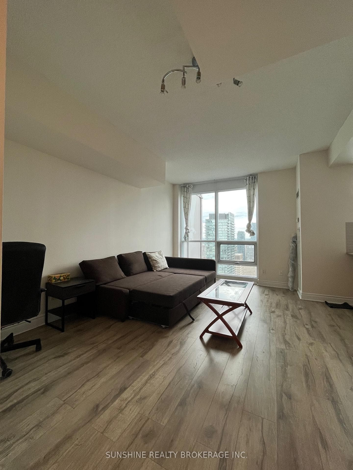 763 Bay Street Unit 5001 photo 6
