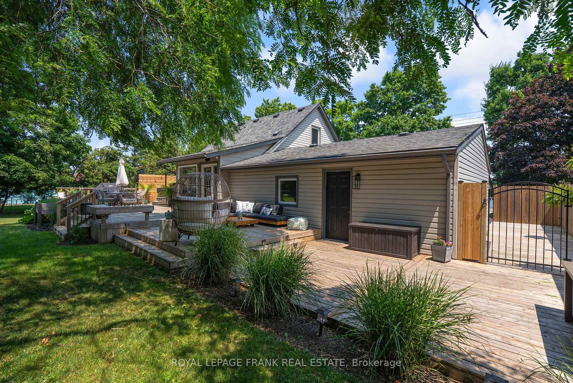 623 Spillsbury Drive photo 36