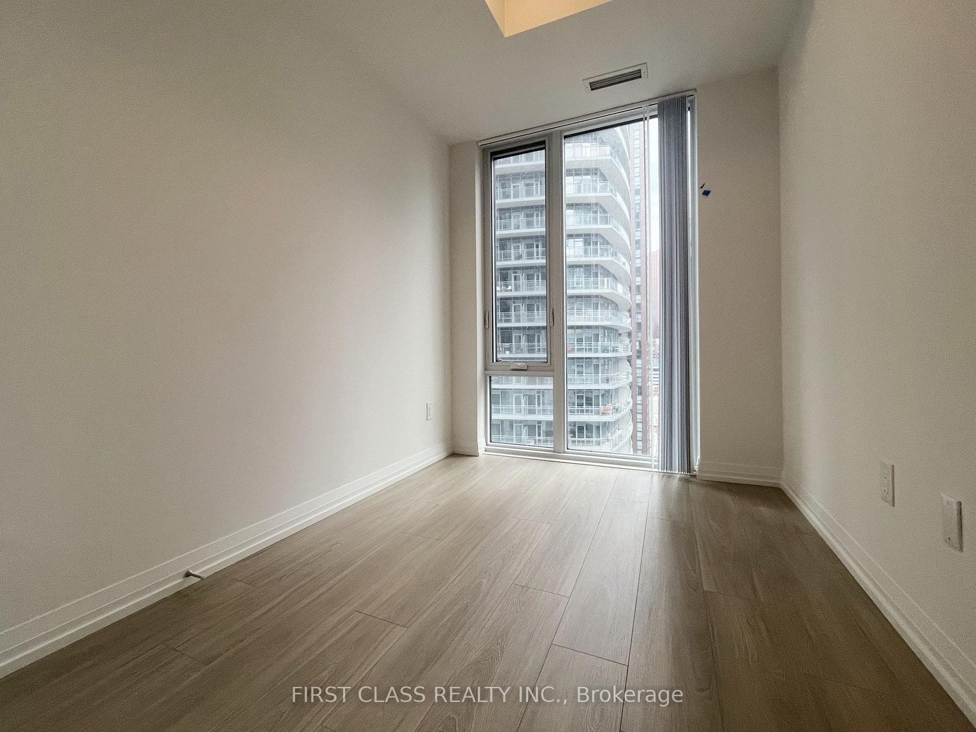 8 Widmer Street Unit 2309 photo 18