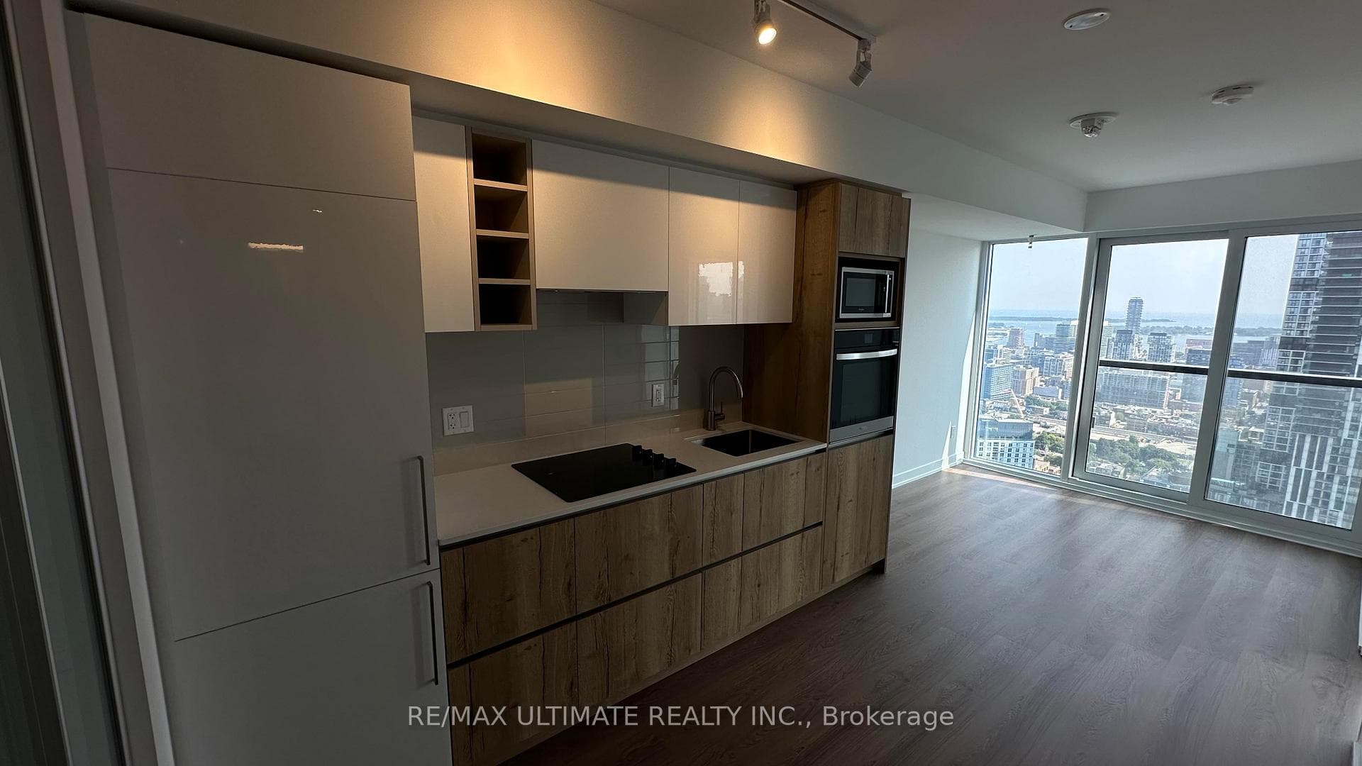 319 Jarvis Street Unit 4601 photo 6