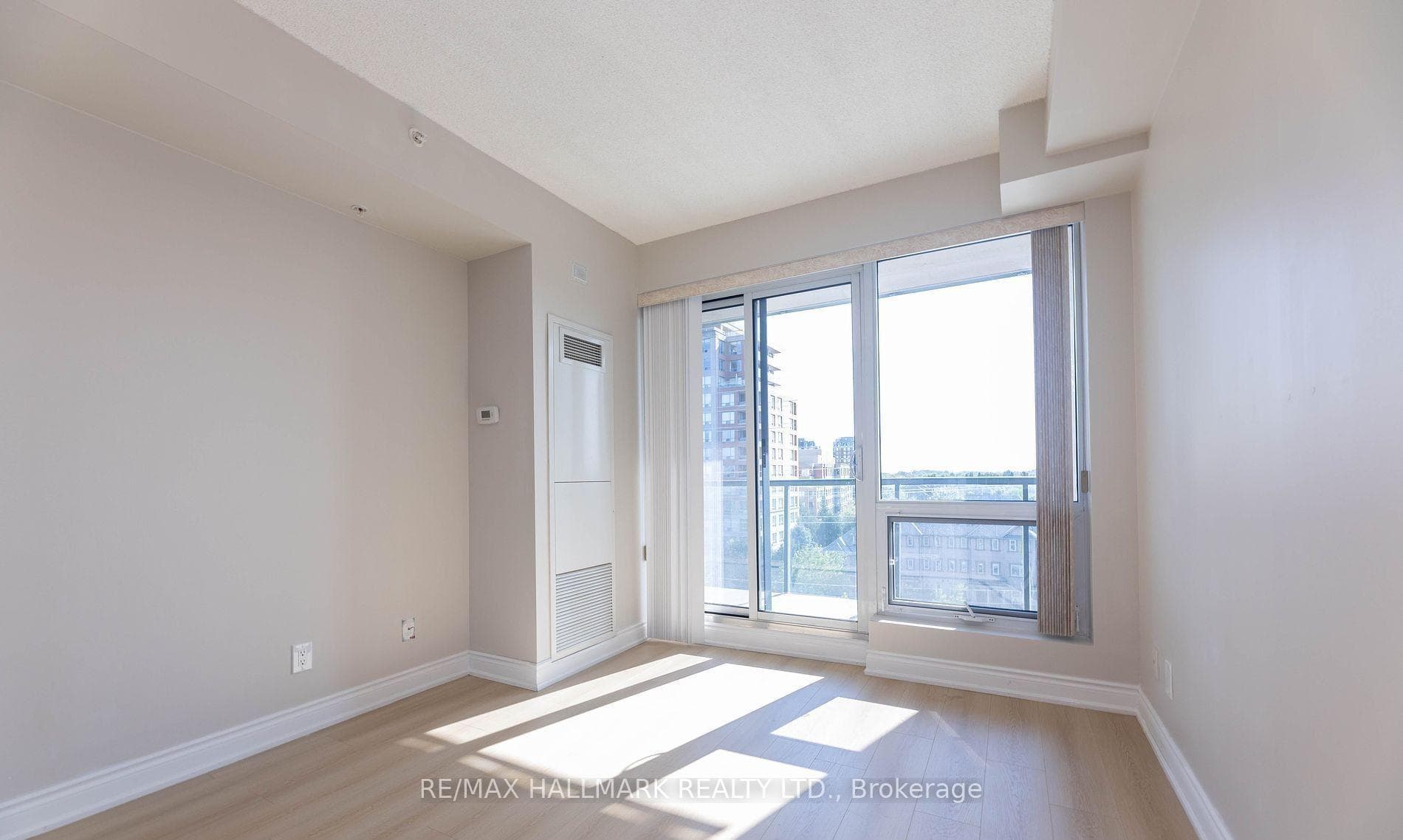 9090 Yonge Street Unit 607 photo 26