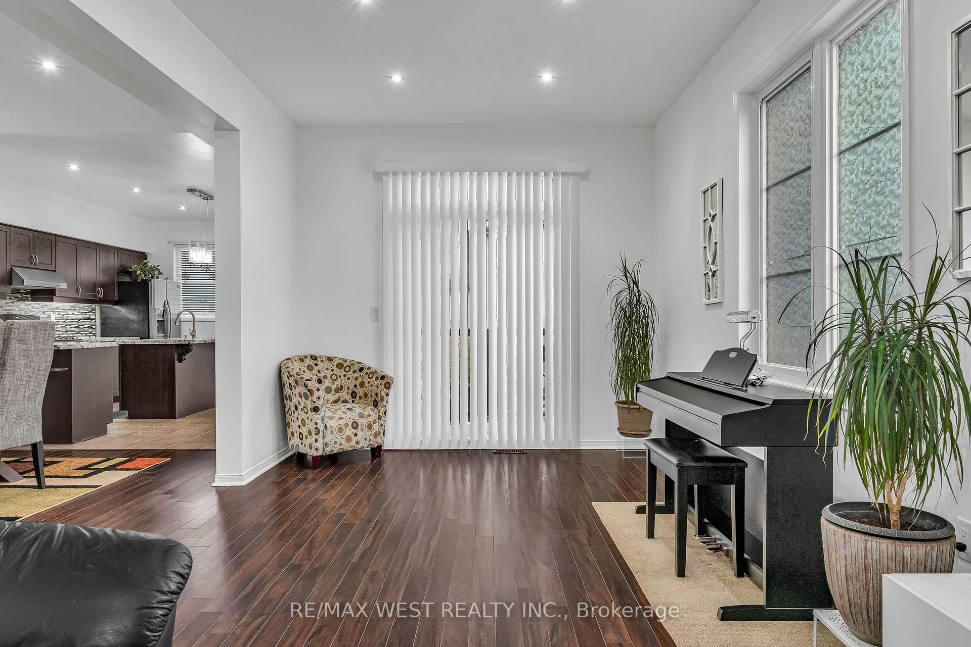 155 Galloway Road photo 13