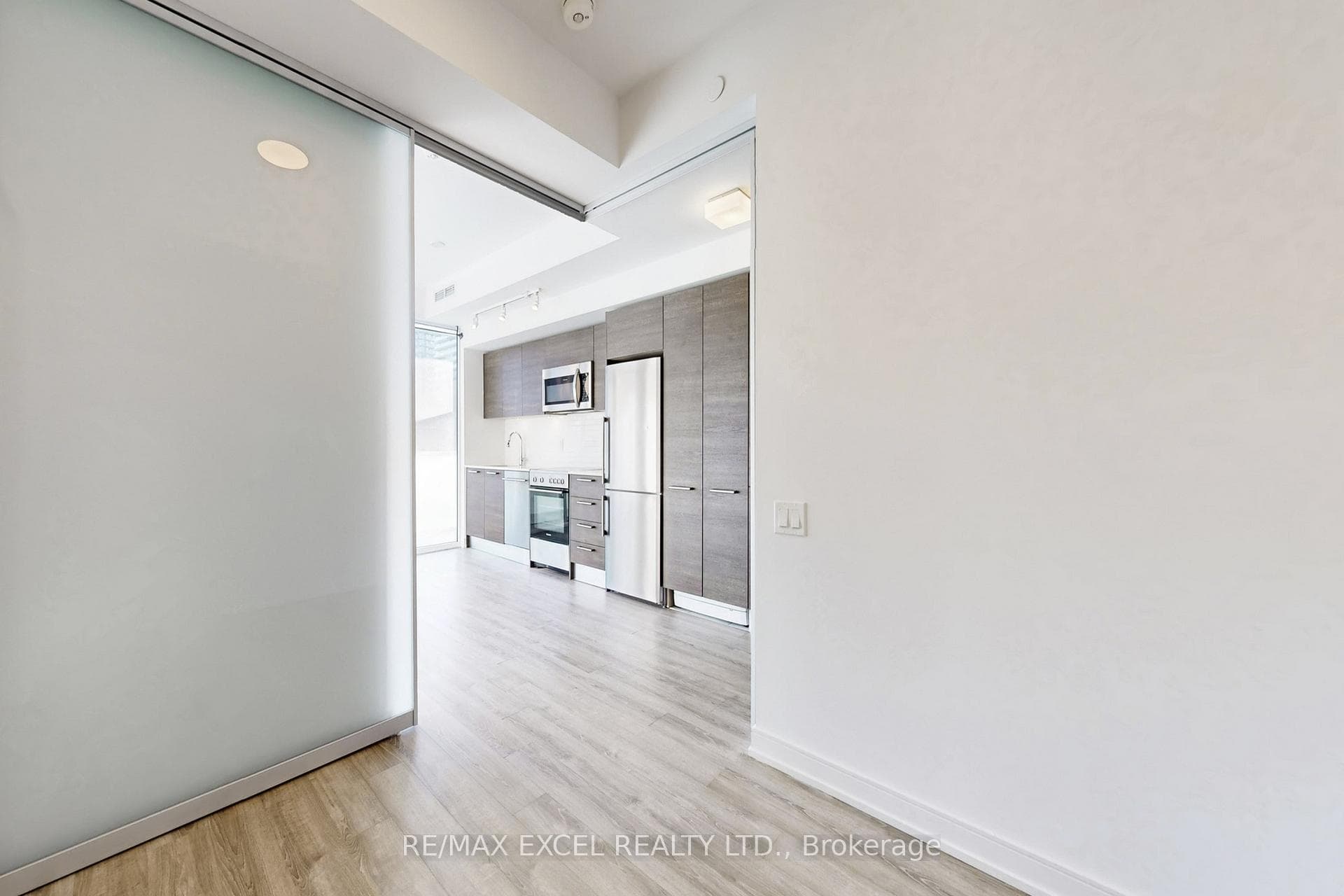 28 Wellesley Street Unit 703 photo 23