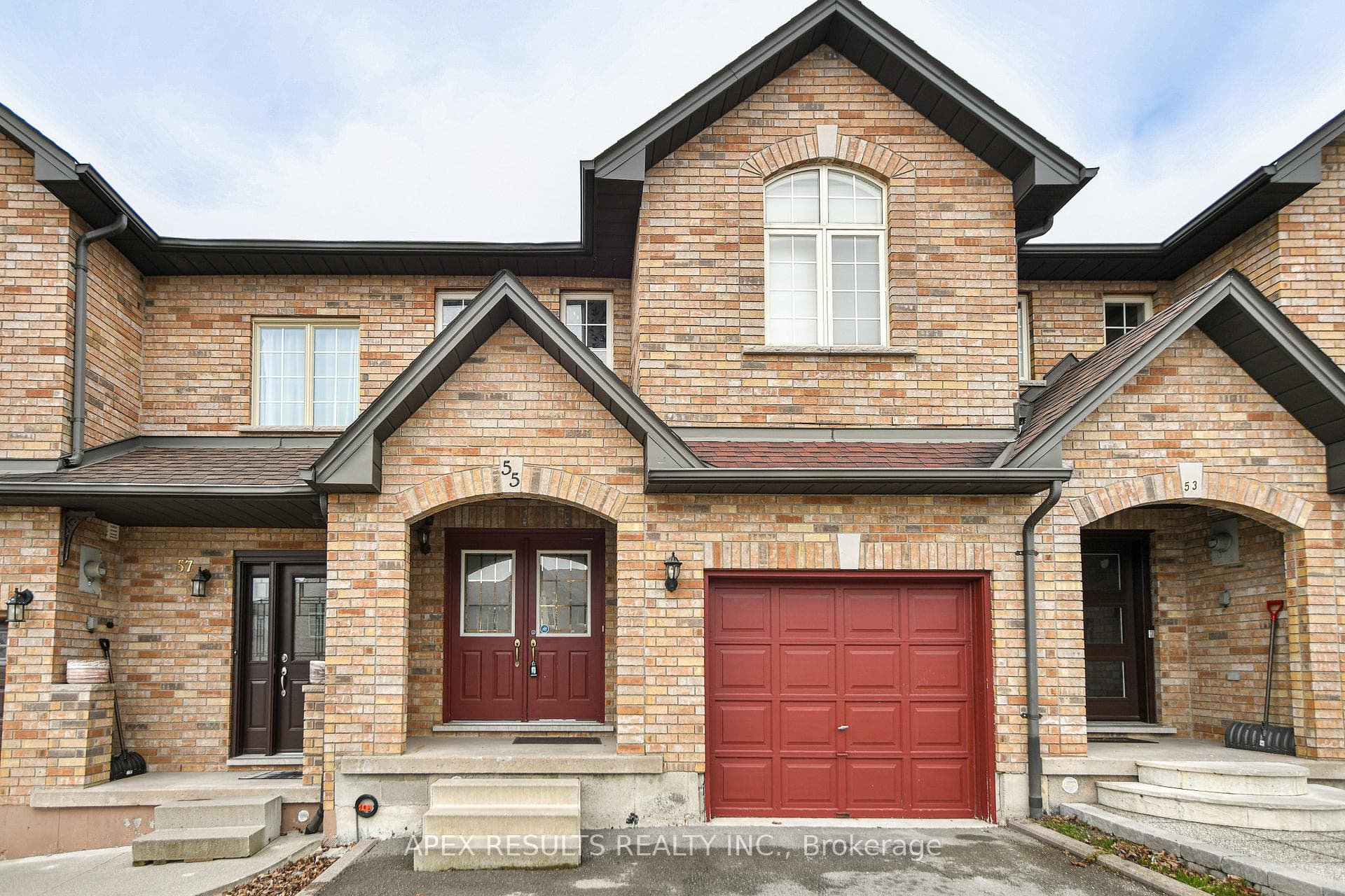 55 Townmansion Drive photo 2