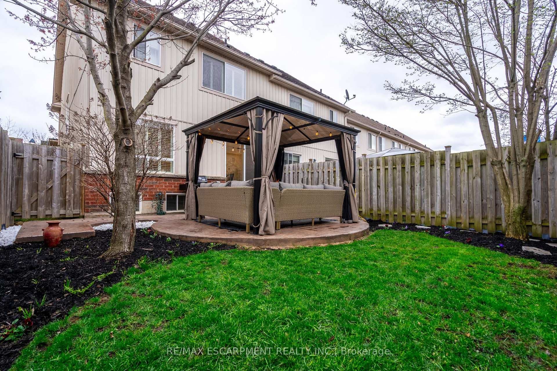 32 Fox Run N/A photo 38