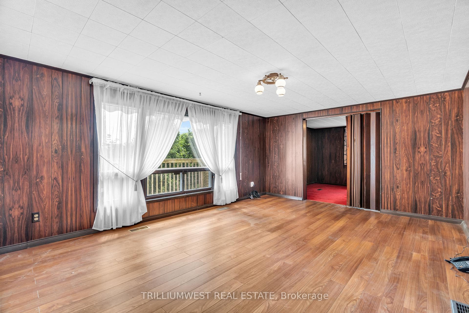 44 Western Avenue photo 13
