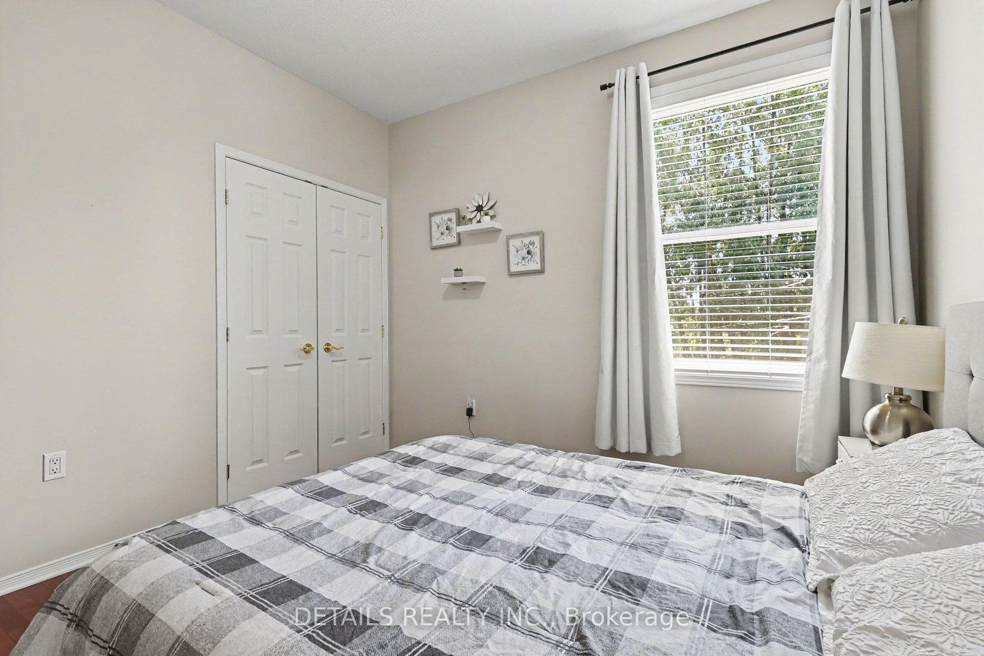 631 Country Trail photo 19