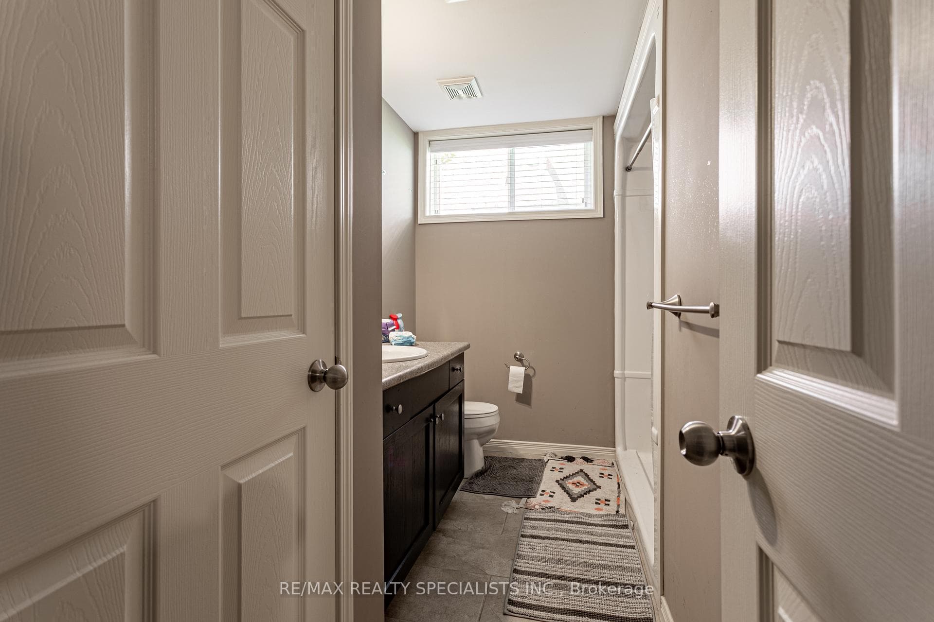 46 WOODHATCH Crescent photo 29