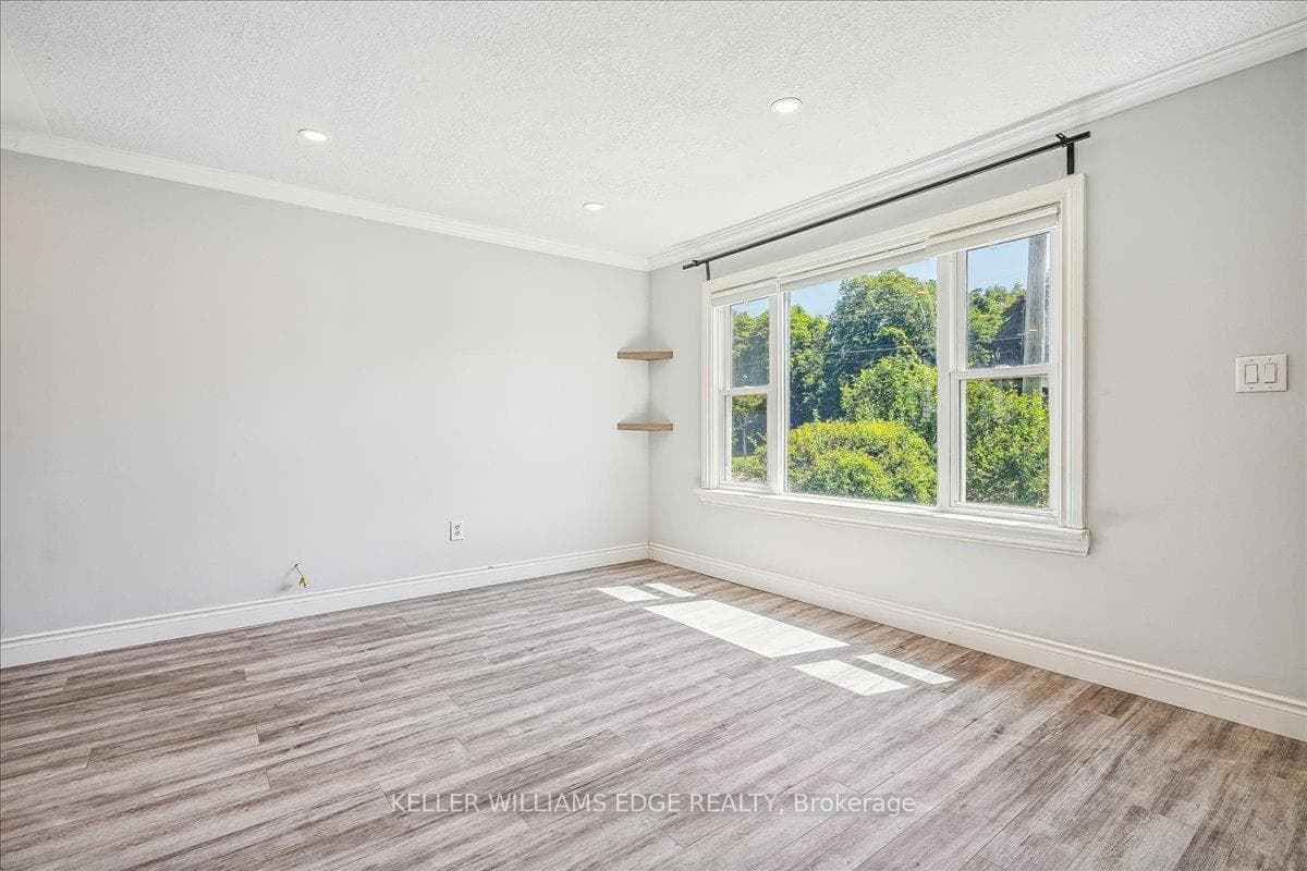 394 Upper Sherman Avenue photo 5