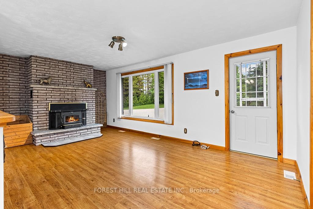 425205 Irish Lake Road photo 7