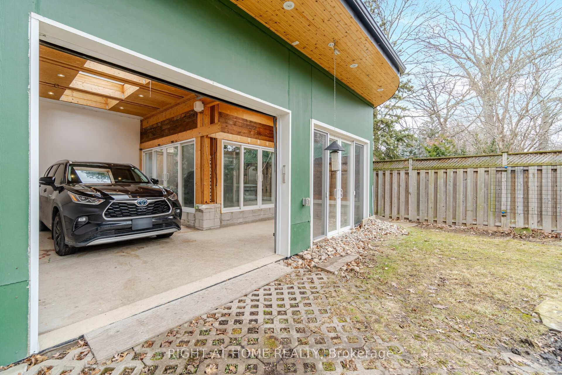 126 Glenrose Avenue photo 31
