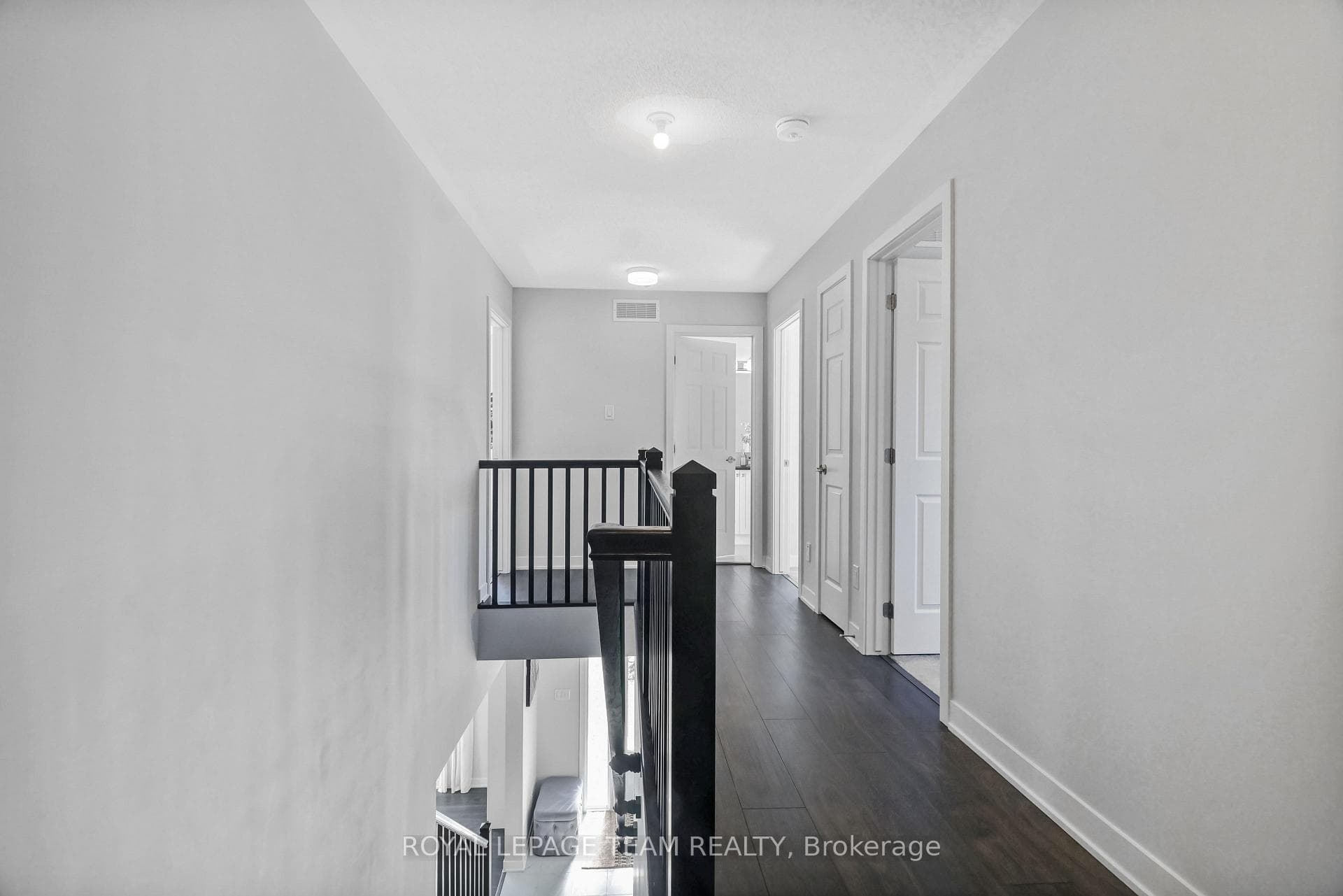 647 Cygnus Street photo 14