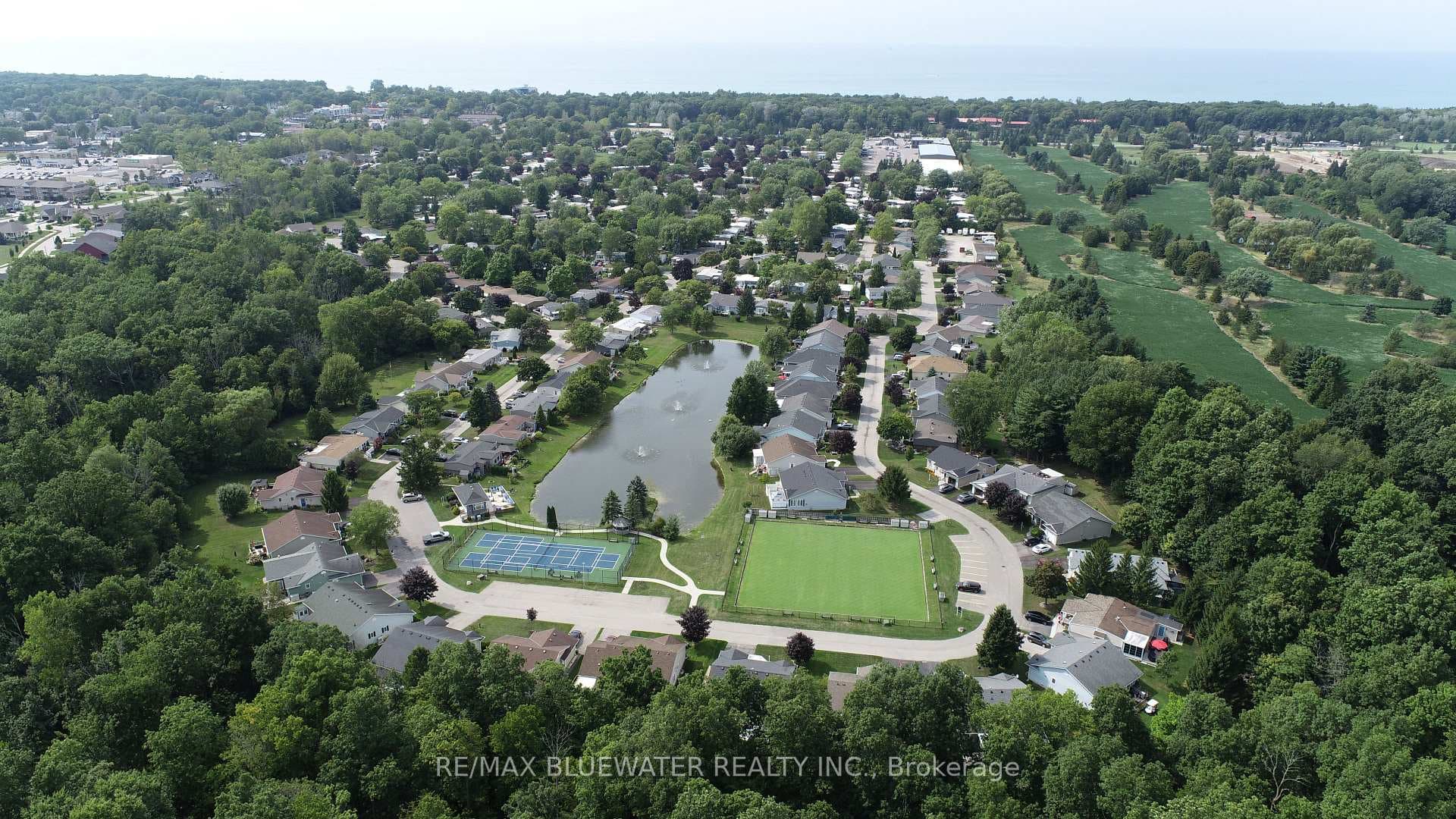 22 Pebble Beach Parkway photo 40