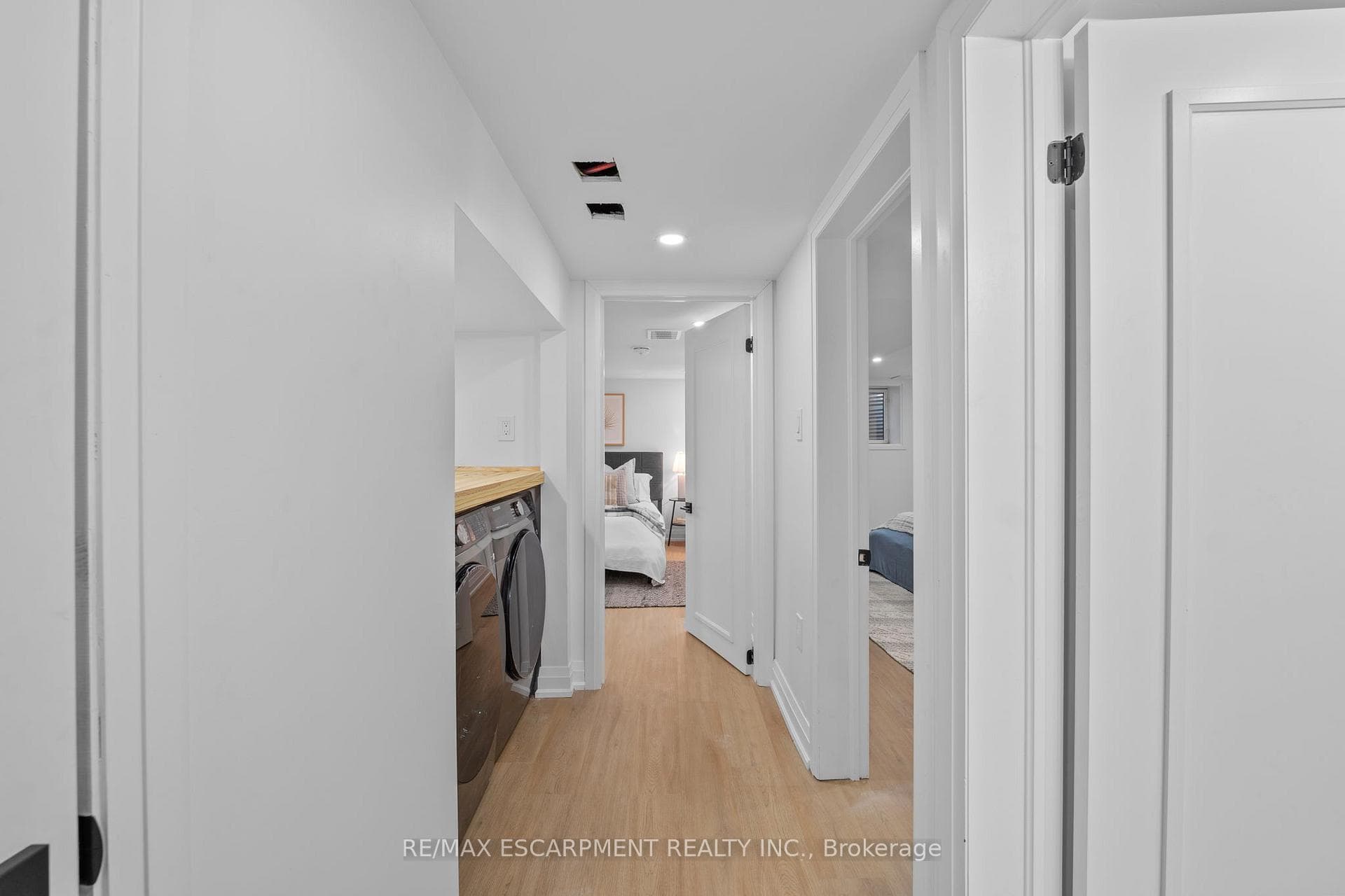 52 Stoney Brook Drive photo 10