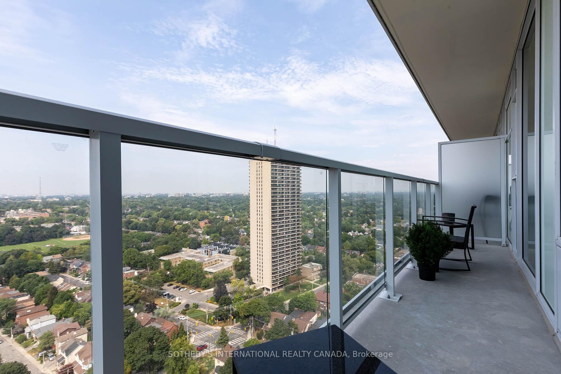 33 Helendale Avenue Unit 2110 photo 28