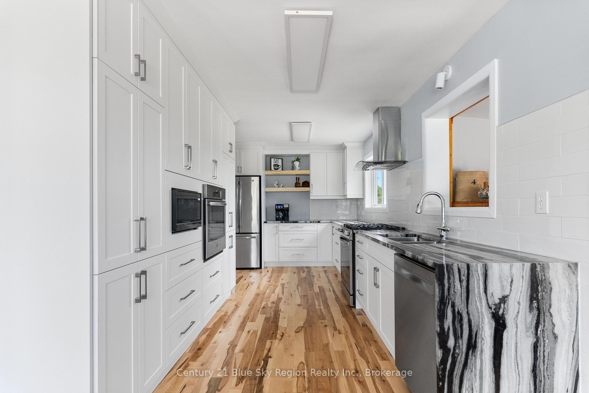 78 Papineau Road photo 8