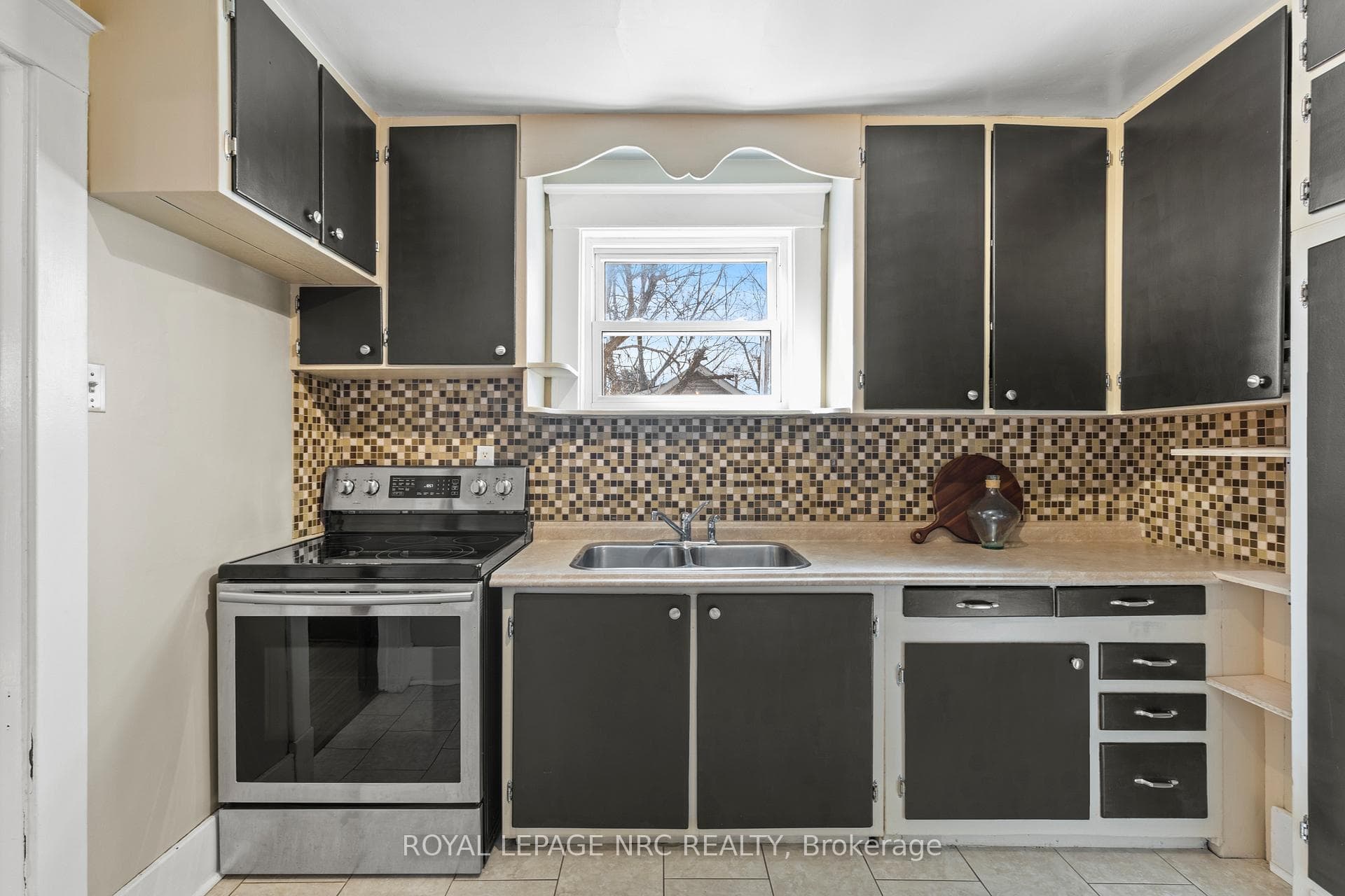 5266 Mcrae Street photo 11