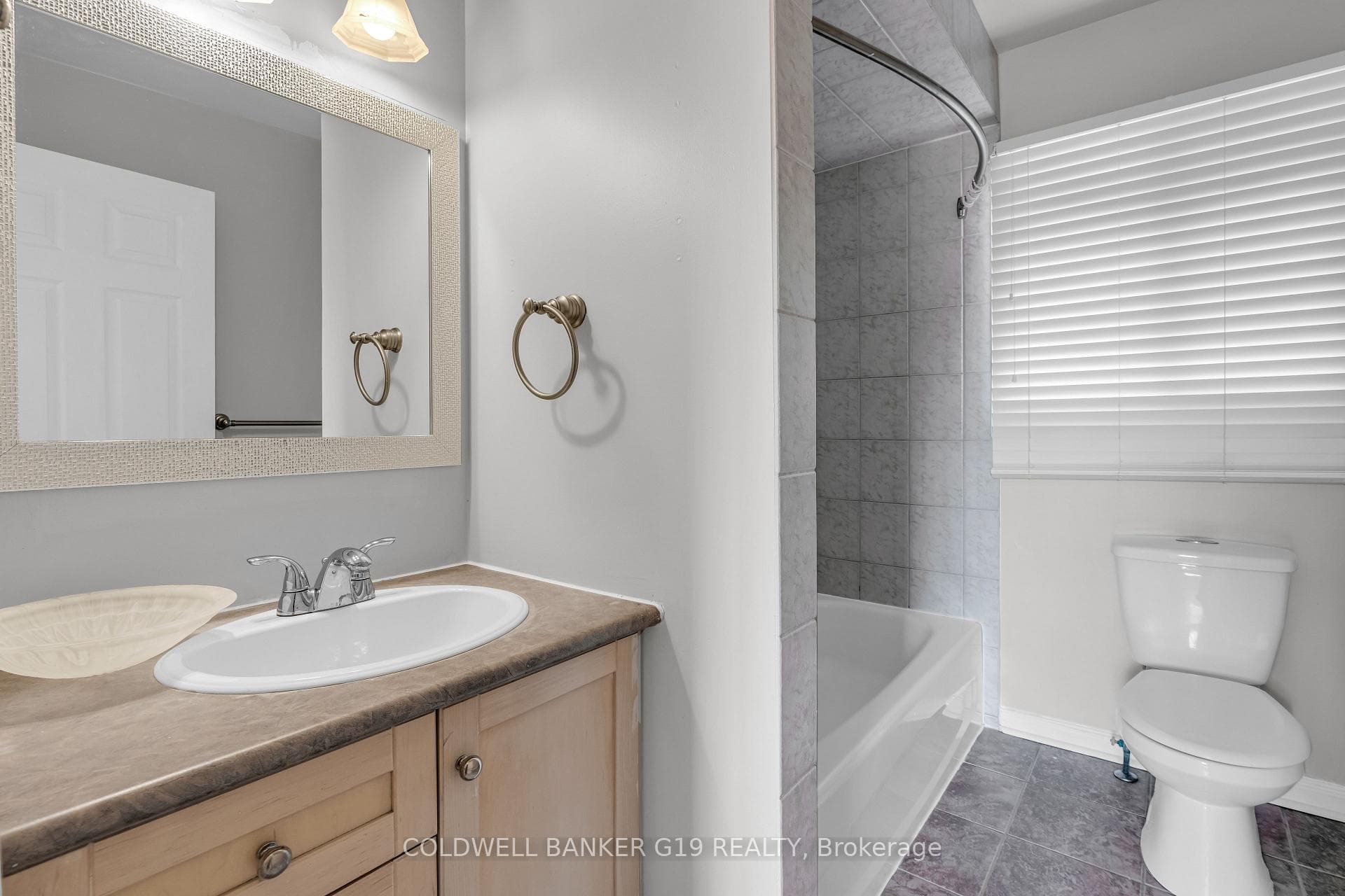 30 Aurora Place photo 18