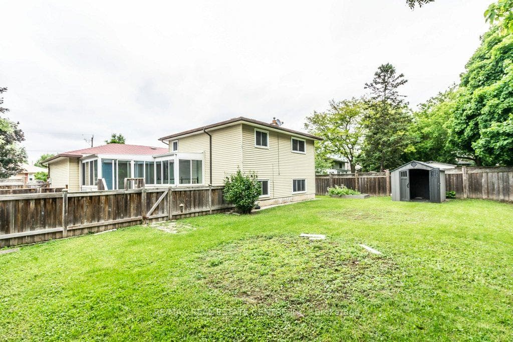 364 Meadowbrook Drive photo 33