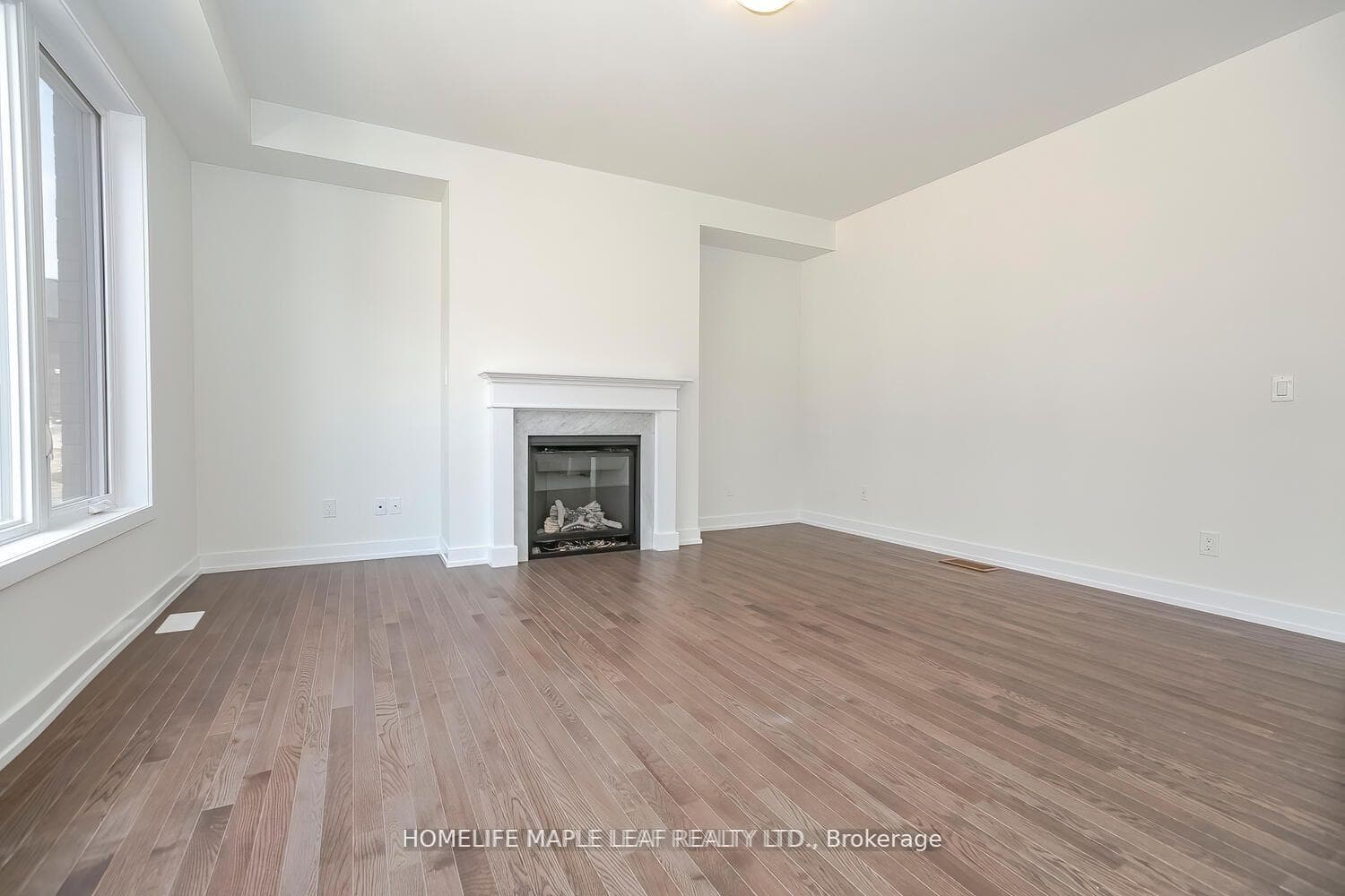 1046 Thompson Drive photo 13