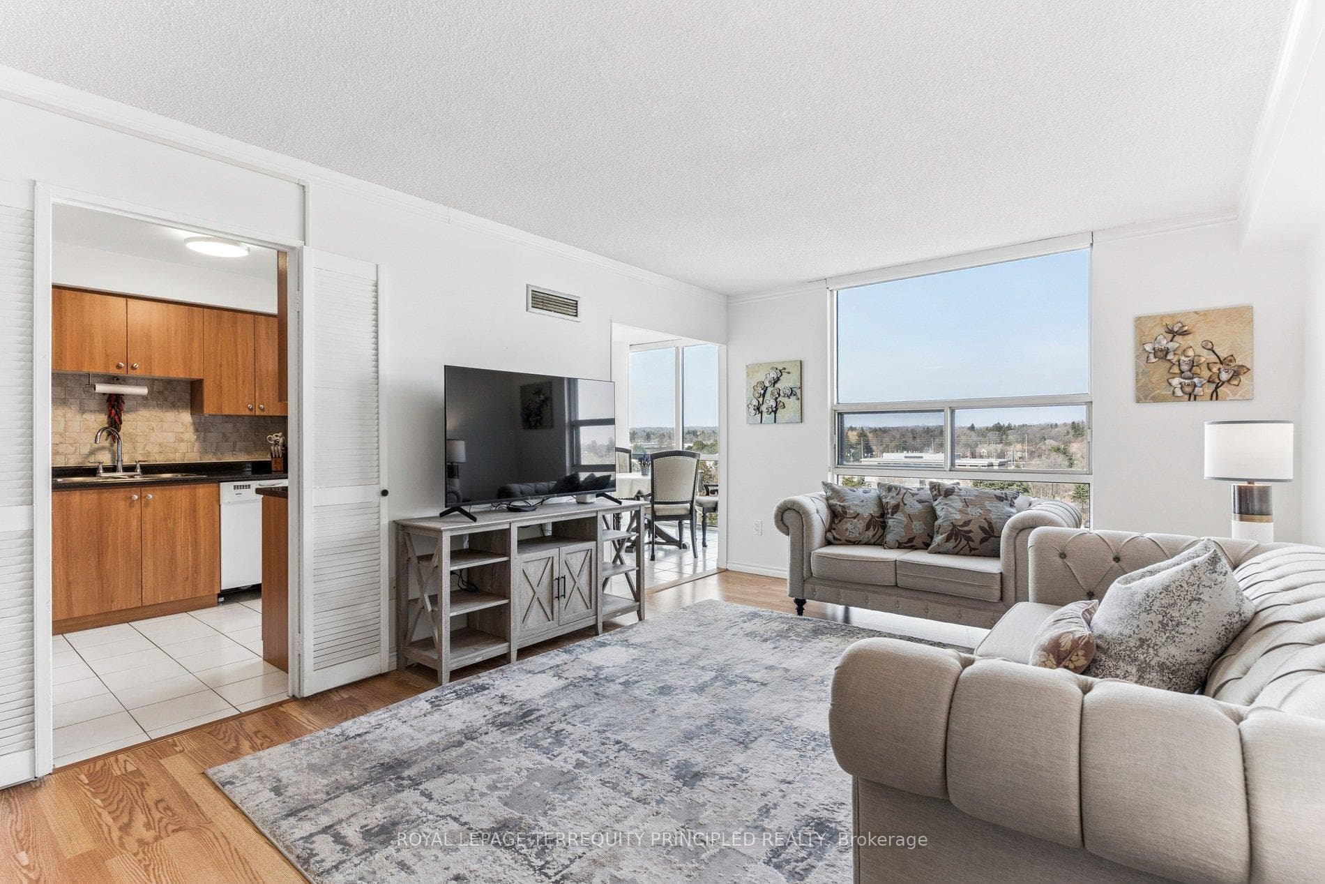 40 Harding Boulevard Unit 1001 photo 7