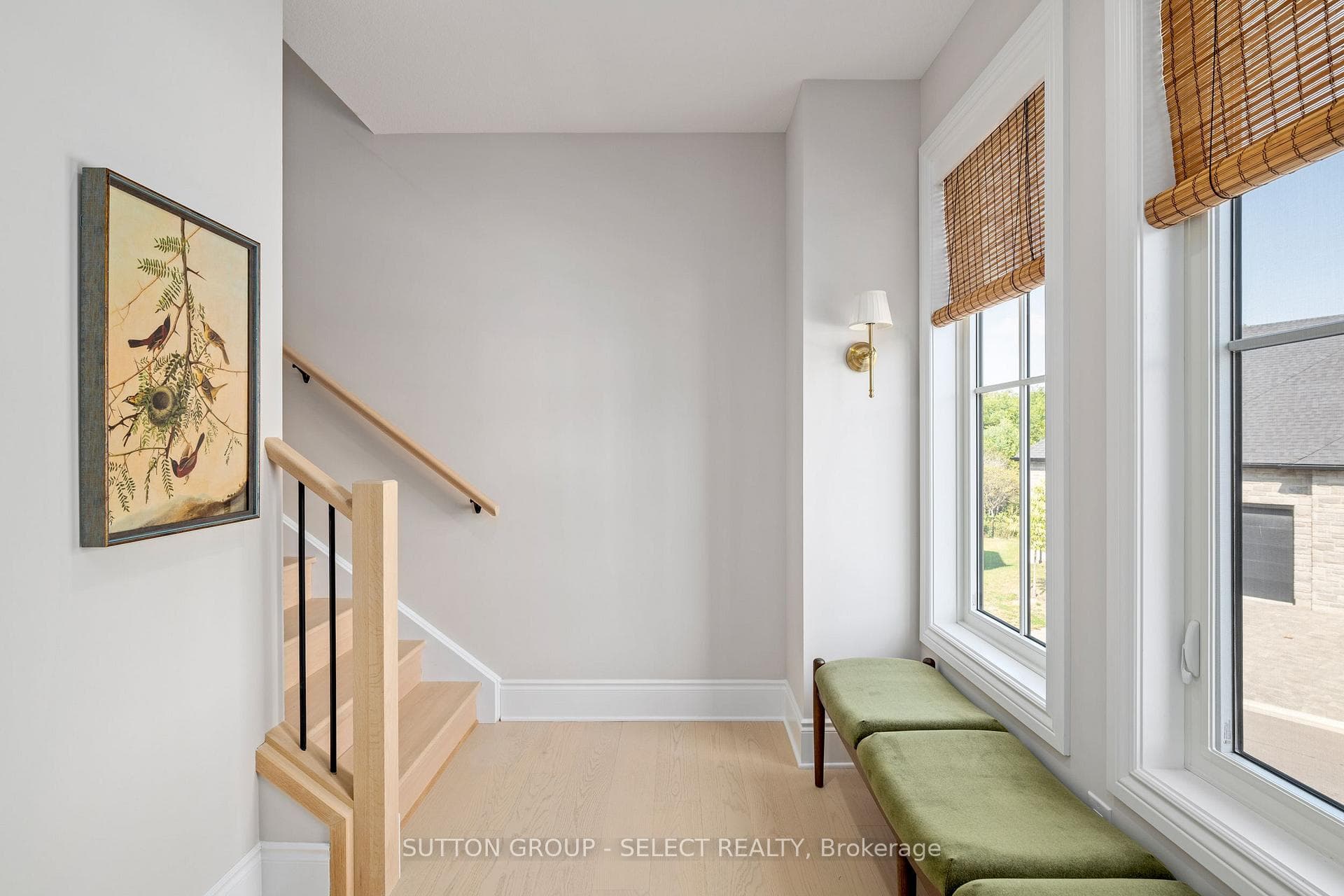2835 Sheffield Place Unit 13 photo 24