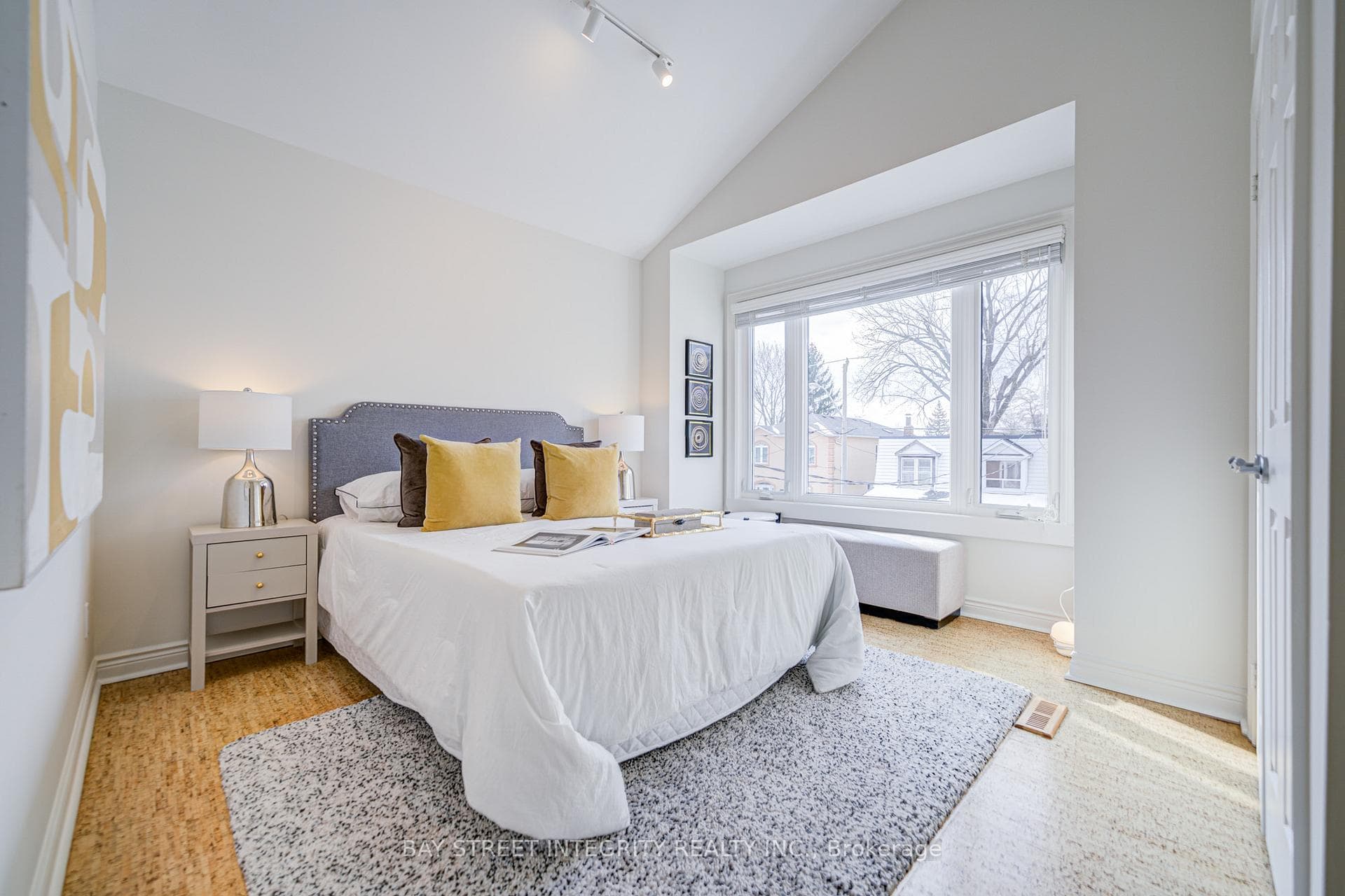 17 Frankdale Avenue photo 31