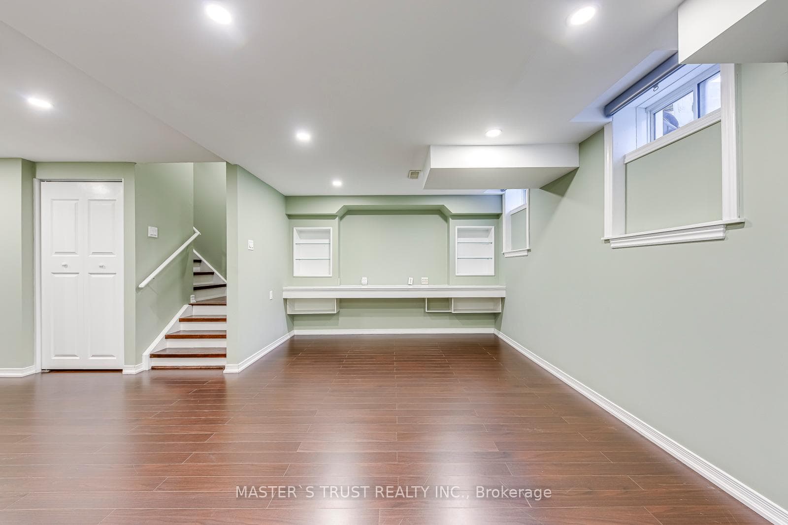 3075 Neyagawa Boulevard photo 37