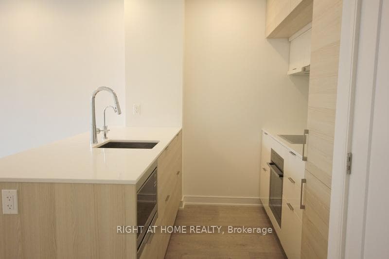 88 Scott Street Unit 2710 photo 2