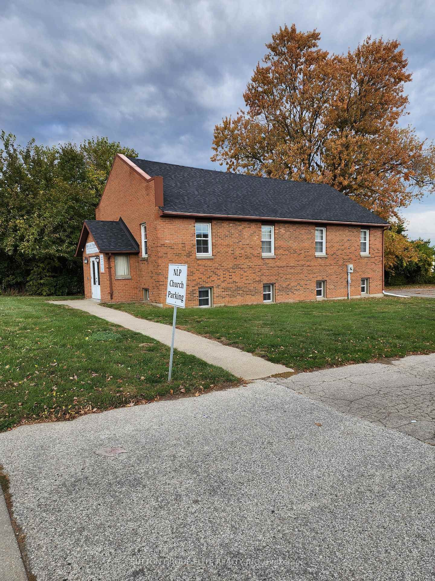 312 Erie Street photo 11
