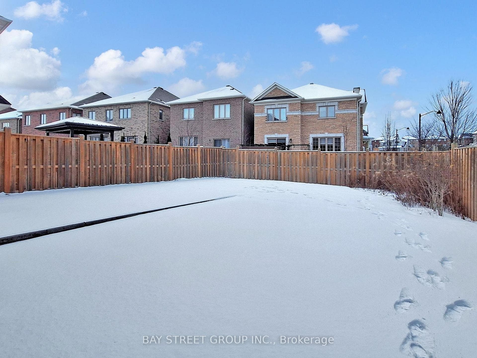 106 HELENA Court photo 27