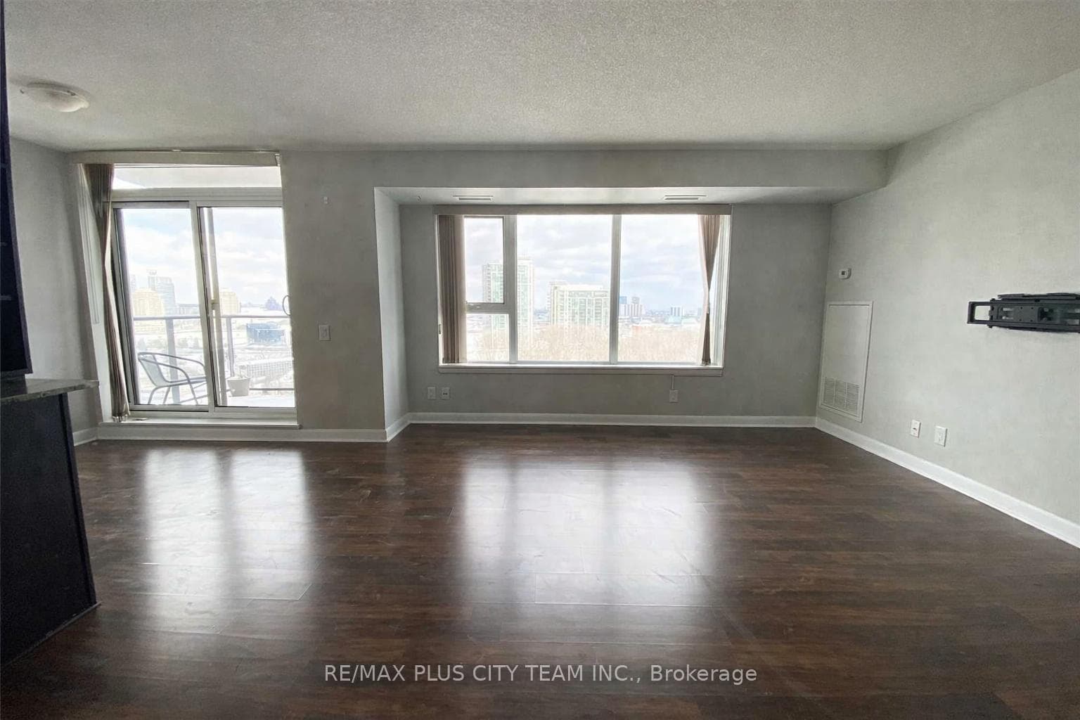 190 Borough Drive Unit 1702 photo 2