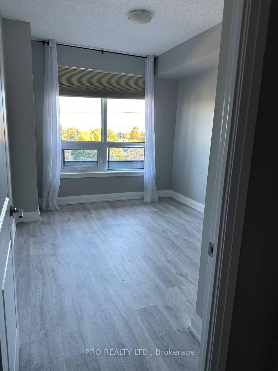 7900 Bathurst Street Unit 426 photo 5
