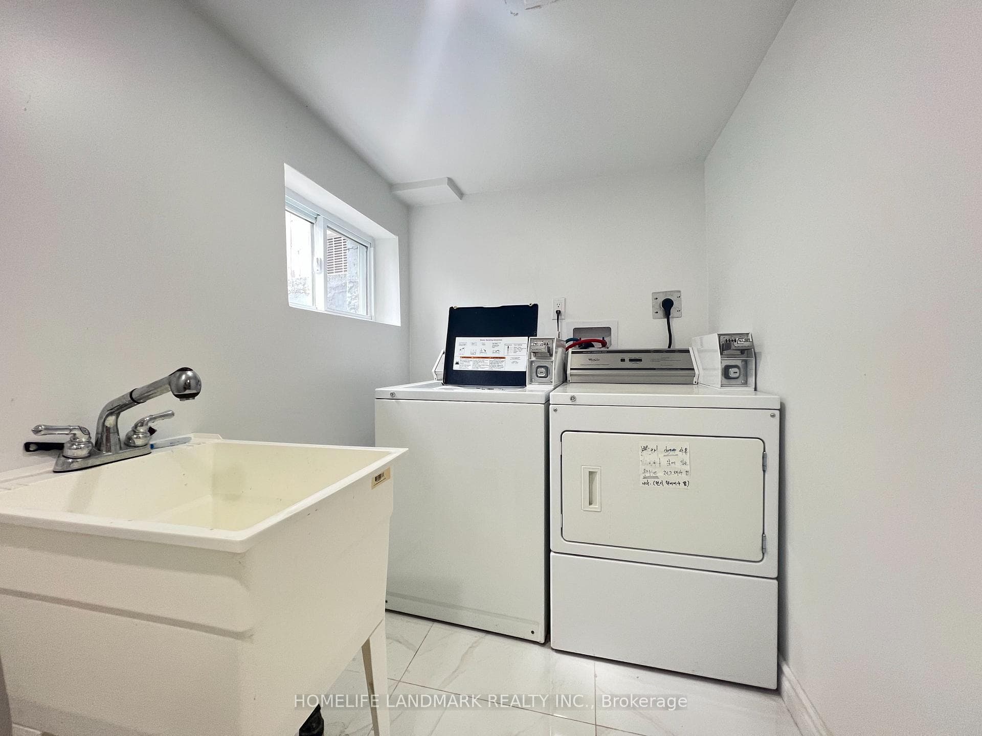 534 Saint Clarens Avenue photo 31