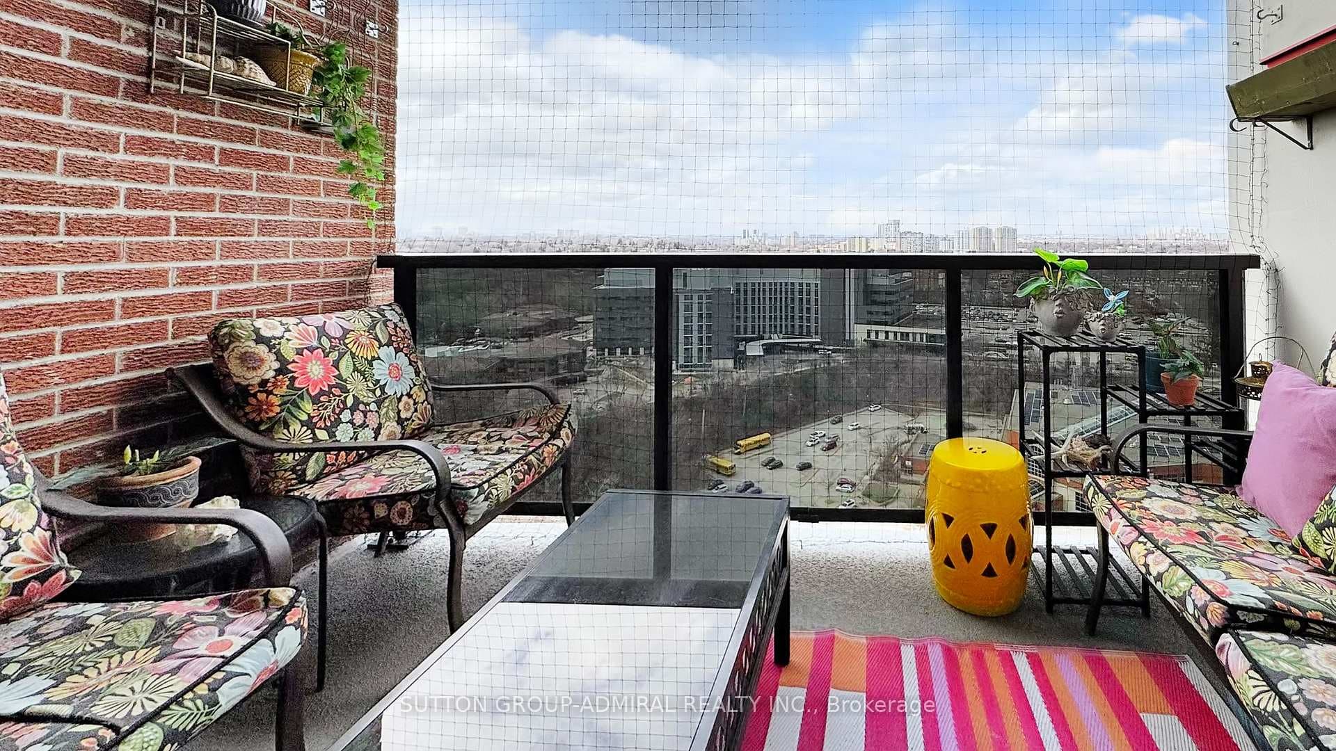 85 Emmett Avenue Unit 2402 photo 32