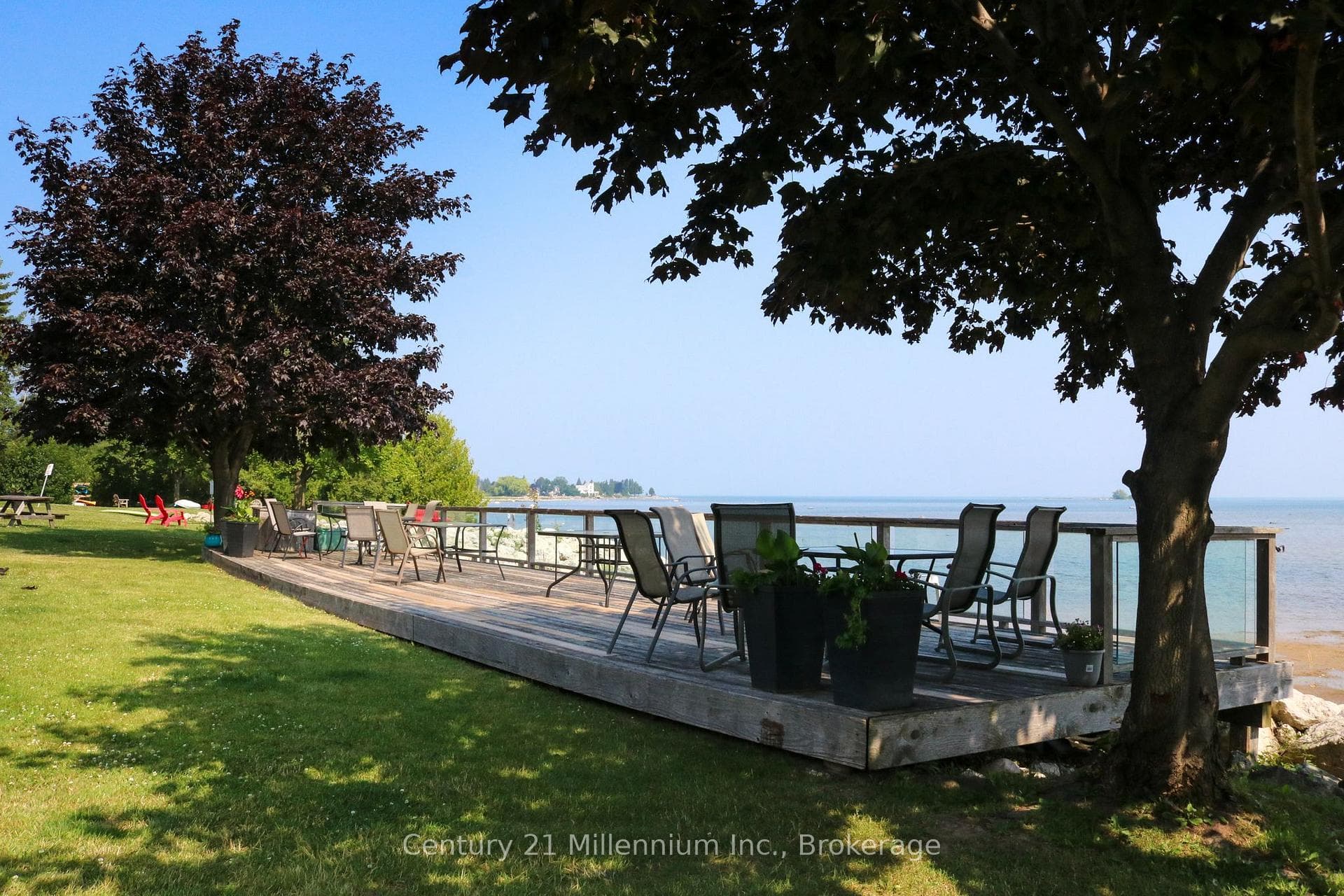 Community Waterfront Deck
