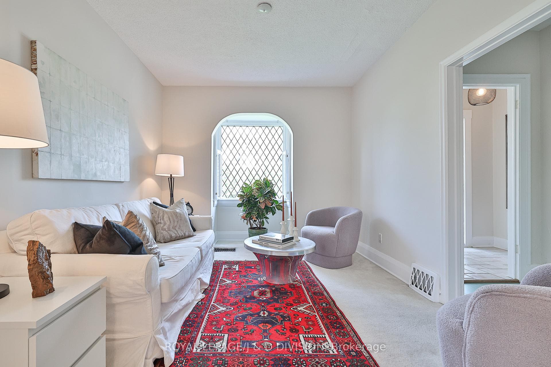 142 Chisholm Avenue photo 6