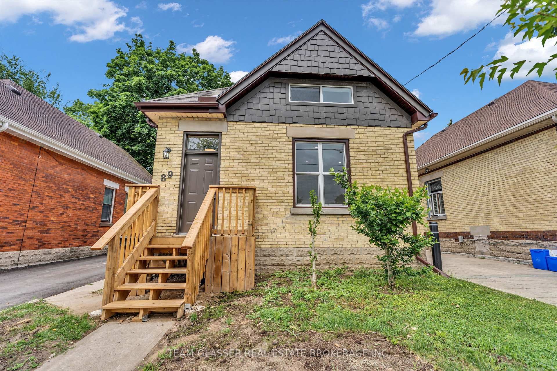 89 Elm Street photo 1