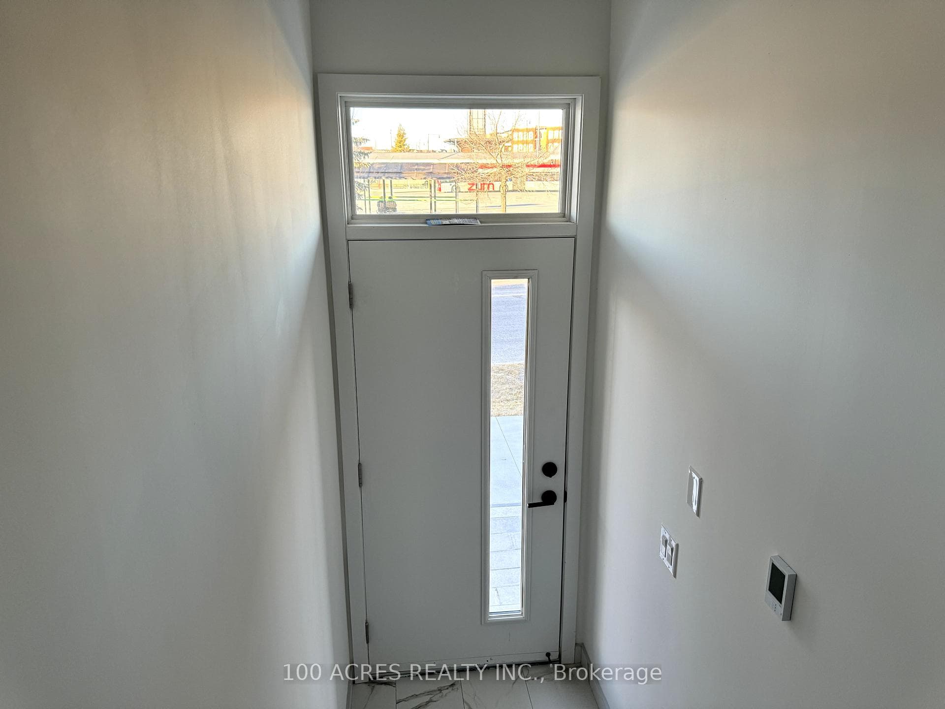 20 Lagerfeld Drive Unit 16 photo 4