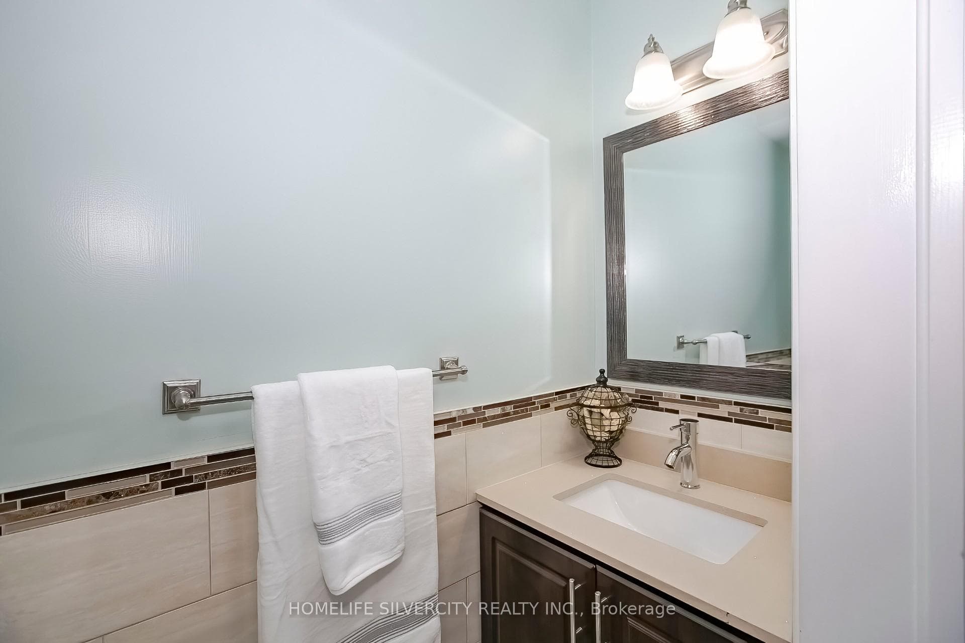 8 Fawnridge Road photo 18