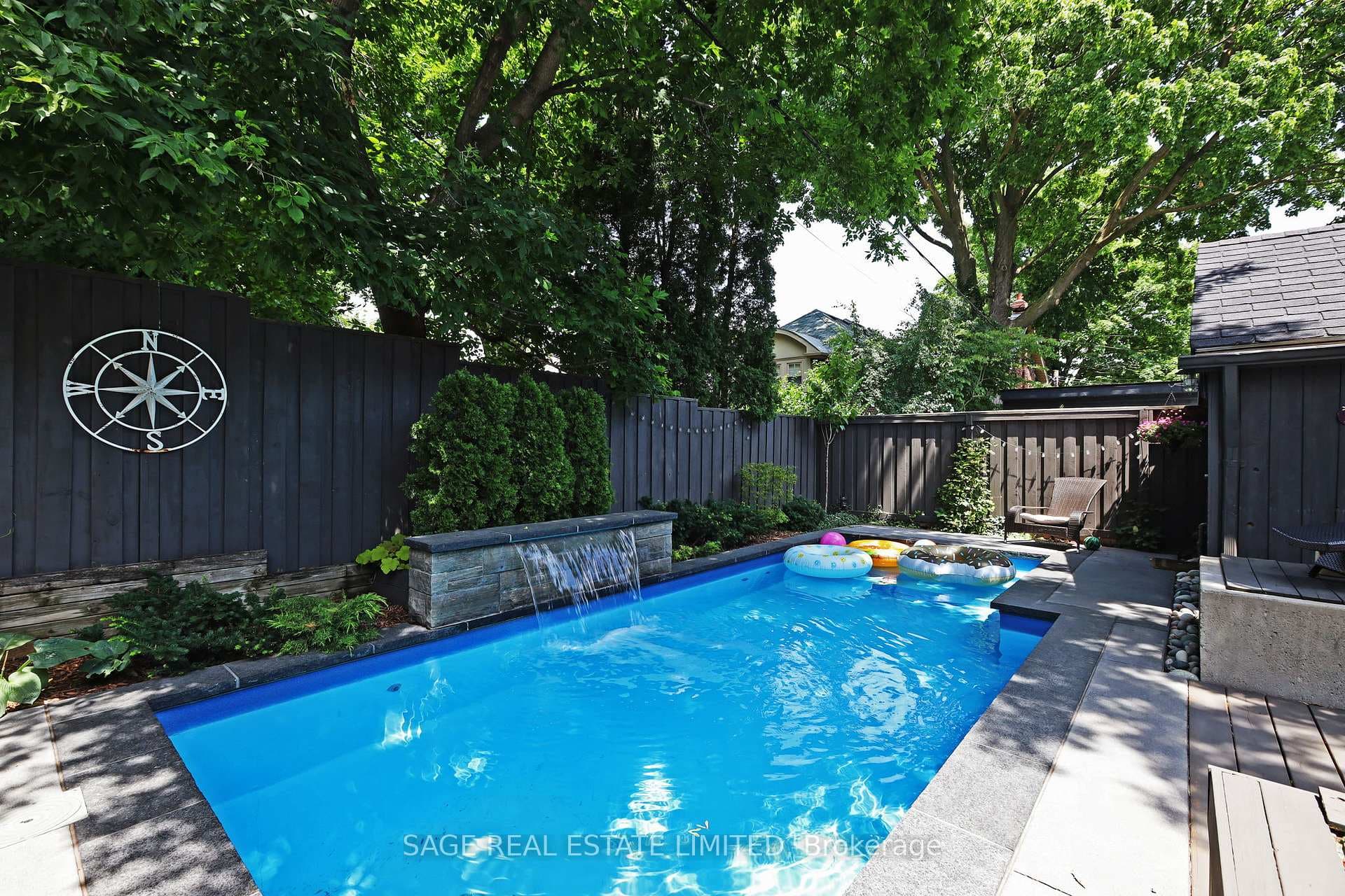 56 Glengrove Avenue photo 34