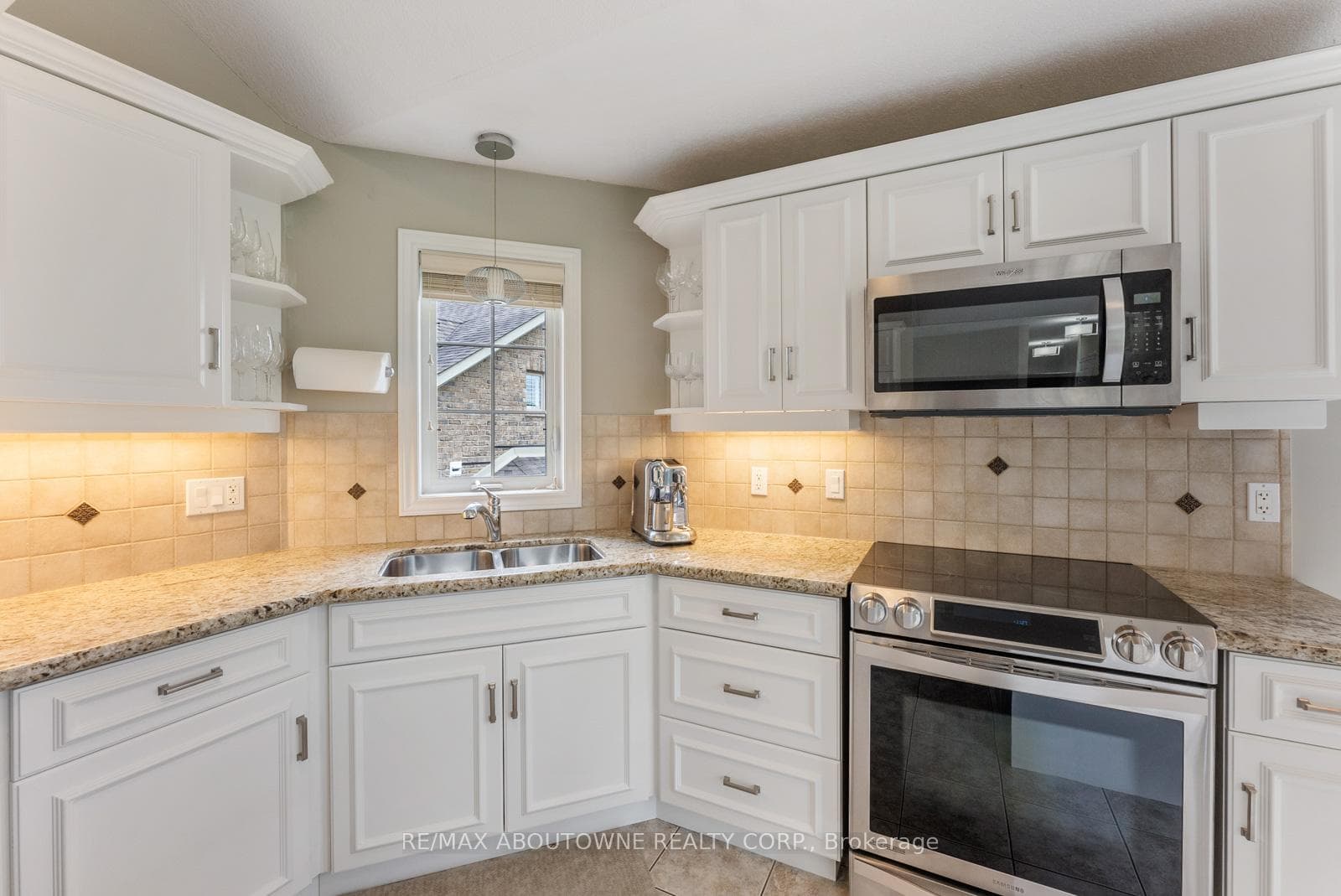 4 Reddington Drive Unit 3 photo 11
