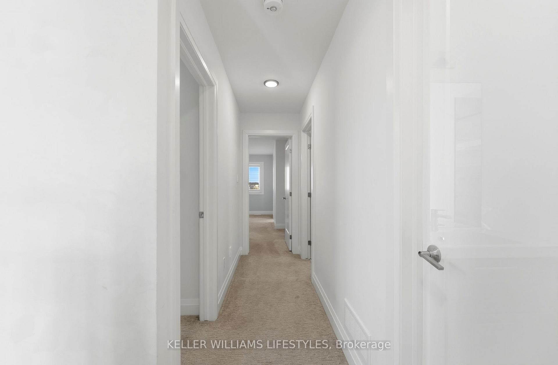 140 CRESTVIEW Drive photo 15