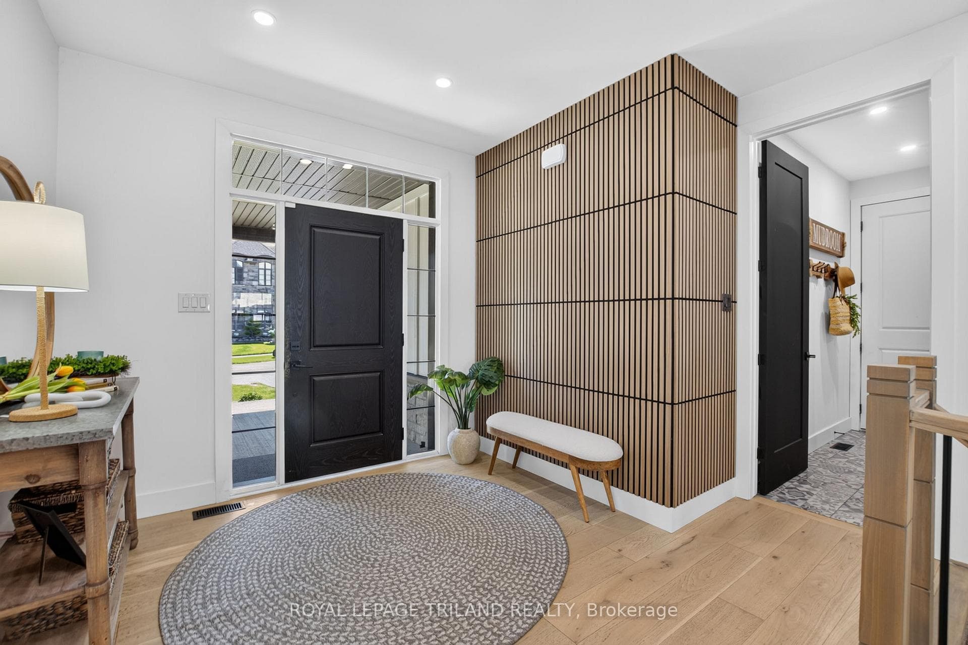 1757 Upper West Avenue photo 6